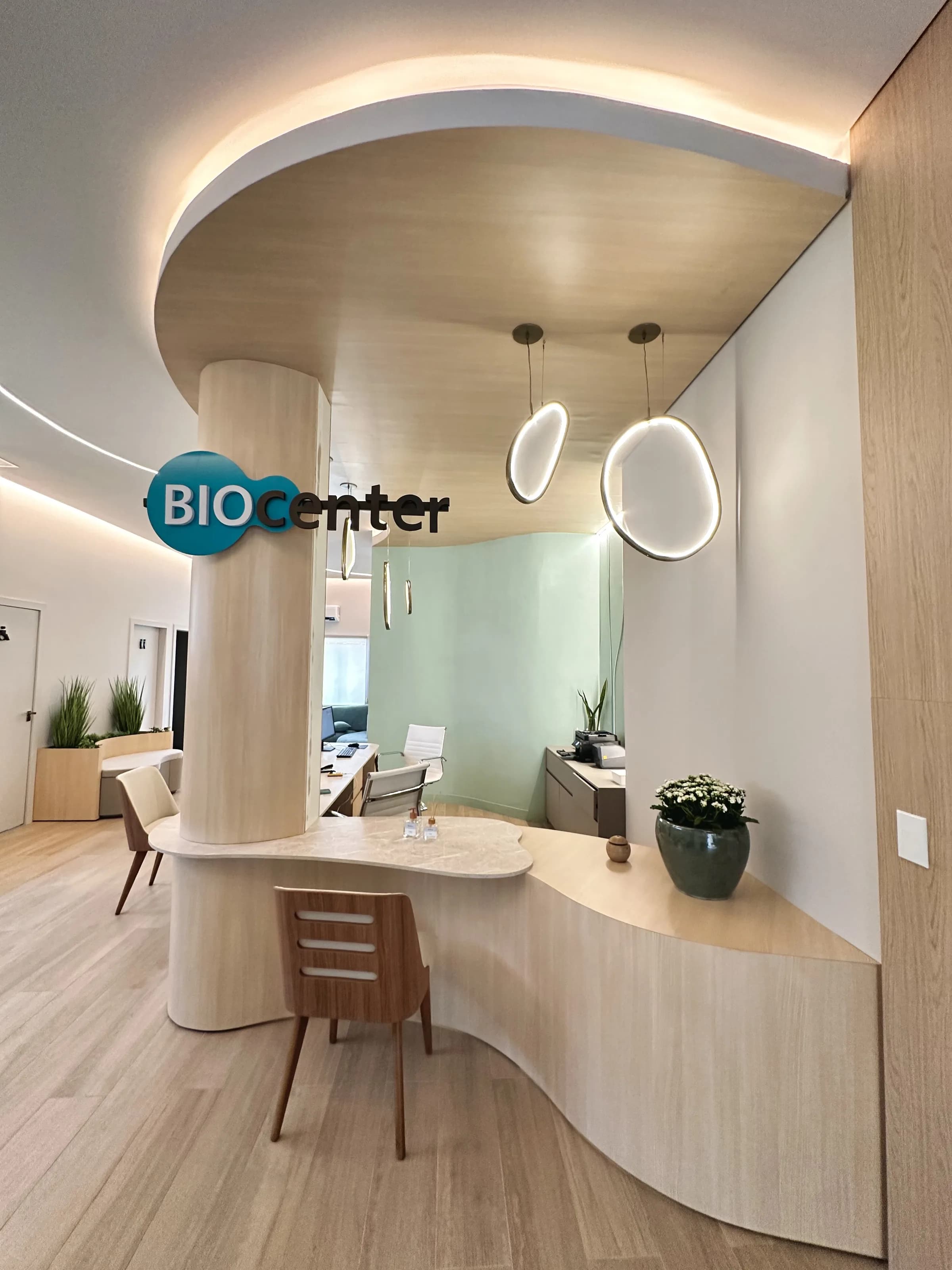 Vista alternativa do hall de chegada